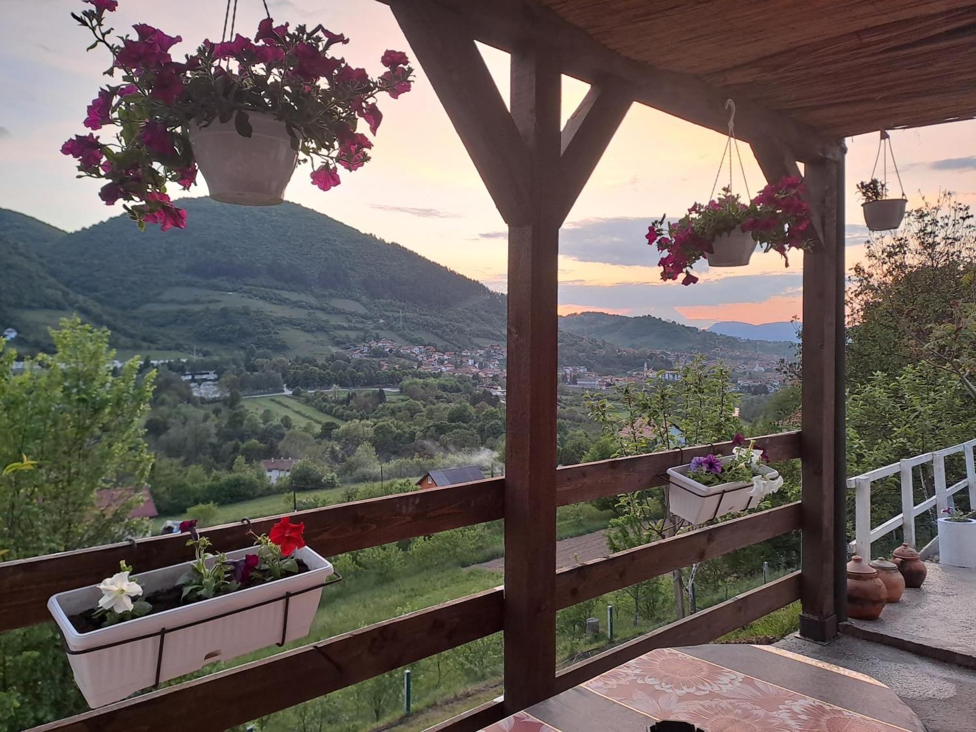 Natural House Visoko Cameră foto